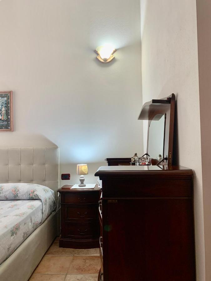 Casa Vacanza V&G Domus De Maria Eksteriør bilde